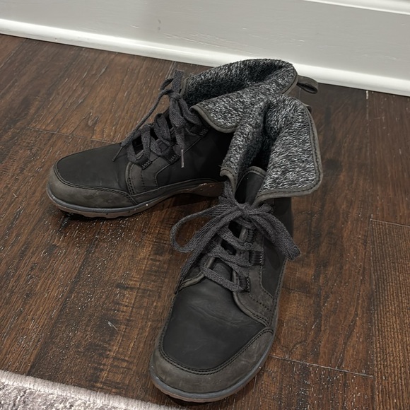 Chaco Barbary Women's Chukka Hiking Boots size 7 1/2 - Picture 2 of 11